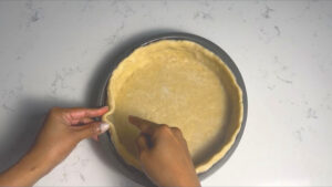 shape the edge by pinching 2 fingers together