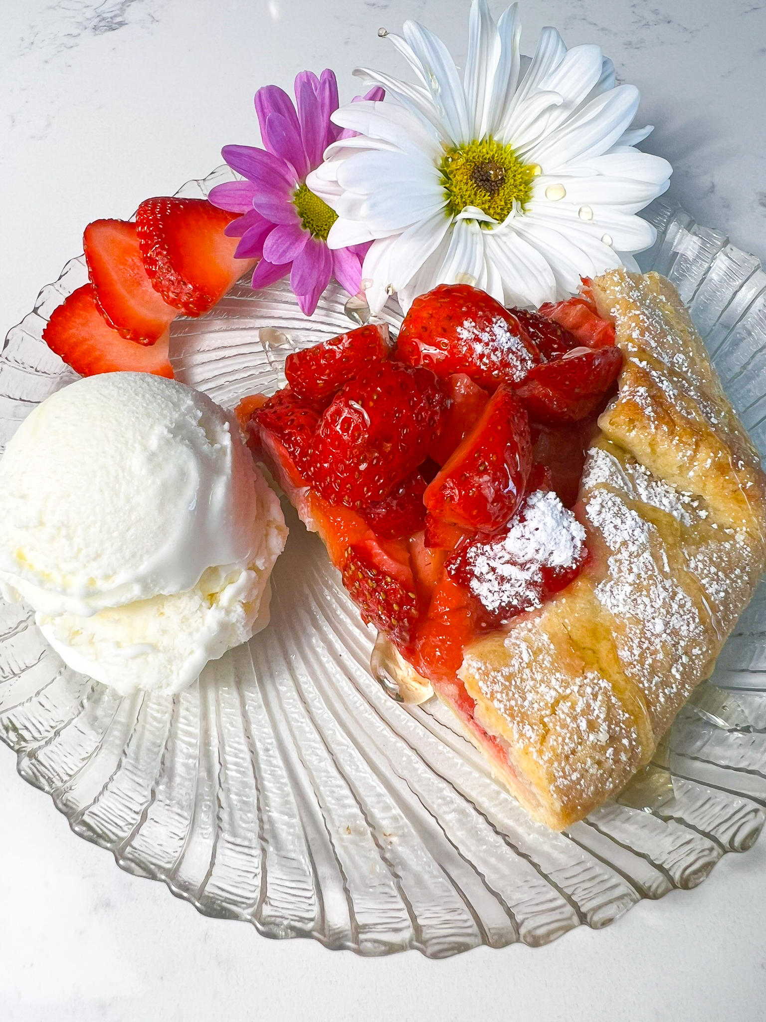 STrawberry and Quince Galette